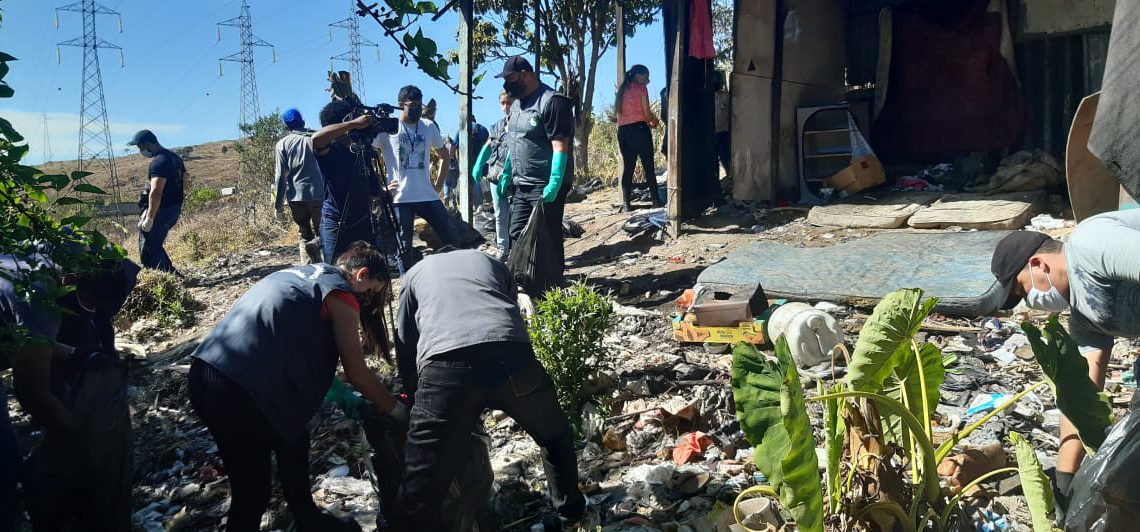 Mutir O De Limpeza Retira Toneladas De Lixo E Entulho Na Zona Sul