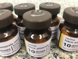 Quem vai para o exterior deve emitir o certificado de vacinação pela internet