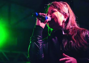 Nathália Diniz se apresenta nesta sexta-feira no Shopping Poços de Caldas