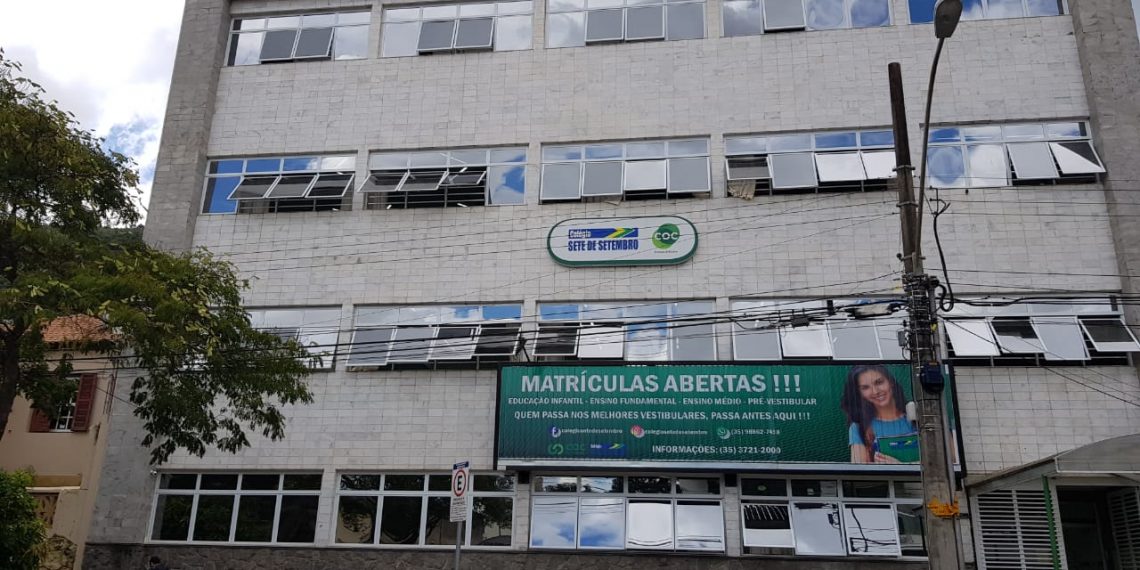 CURSINHO PRÉ-VESTIBULAR| COC tem inscrições abertas para concurso de bolsas