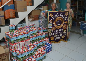Lions Clube Alumínio doa 1.692 litros de leite para a Unacon do Hospital da  Santa Casa