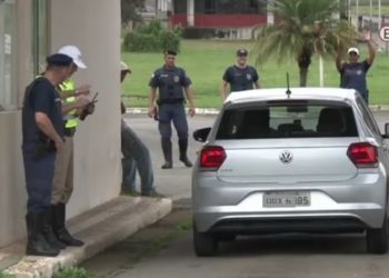 MPF entra com pedido de liminar para suspensão de bloqueios em Poços e mais quatro cidades