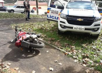 PM recupera moto furtada na zona sul e prende receptador