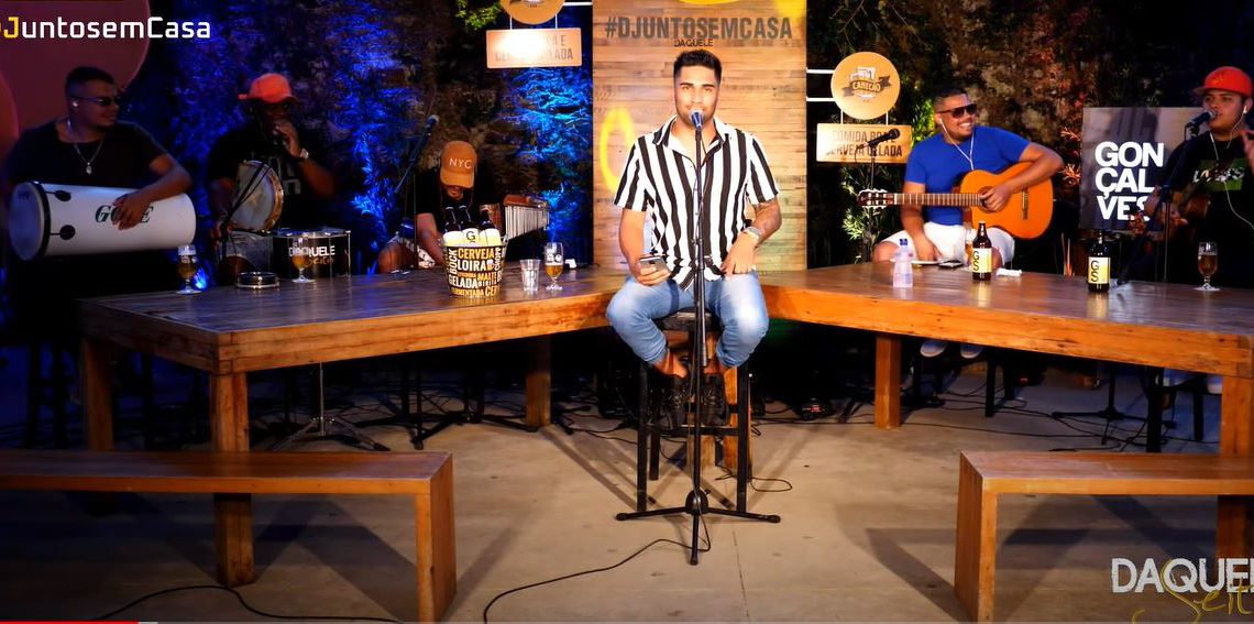 Live de grupo de pagode em Poços arrecada 700 kg de alimentos para famílias carentes