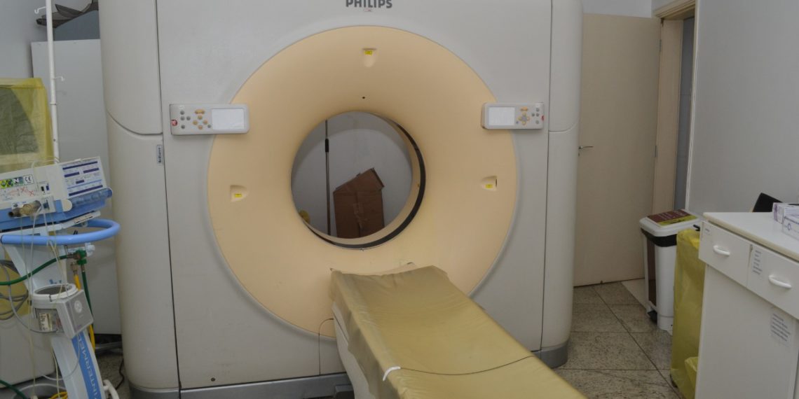 Hospital Santa Casa conserta tomógrafo com ajuda da Fundação Curimbaba