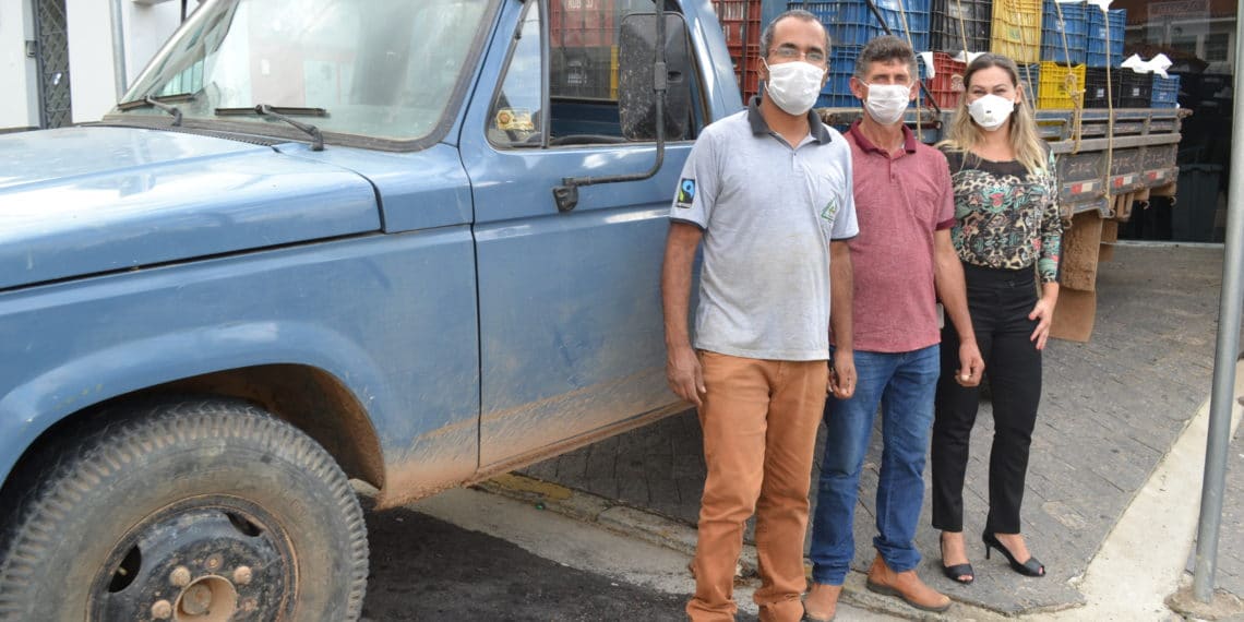 Assolima doa 700 cestas de hortifruti para os funcionários da Santa Casa