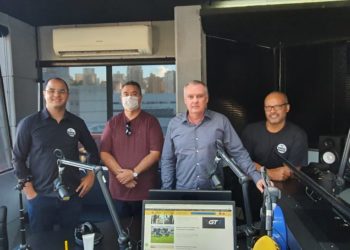 Durante entrevista, prefeito de Poços anuncia ‘ponto tira-dúvidas’ sobre auxílio emergencial