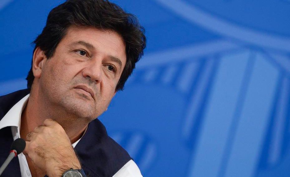 Mandetta é demitido por Bolsonaro após reunião no Palácio do Planalto