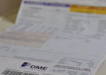 Publicada MP que isenta consumidor pobre de pagar conta de luz