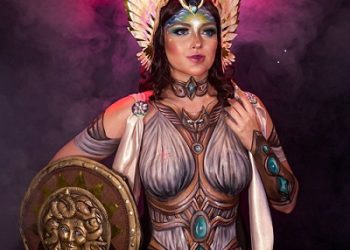 Maquiadora poços-caldense Wanessa Brazil é finalista em concurso Nacional de Maquiagem