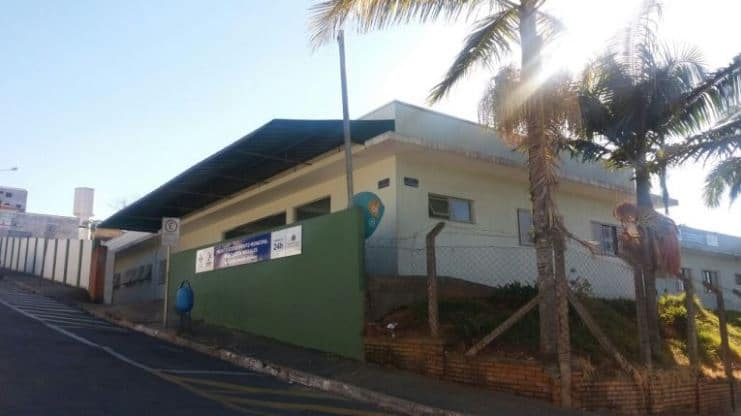 Mulher de 41 anos morre por suspeita de covid-19 em Poços