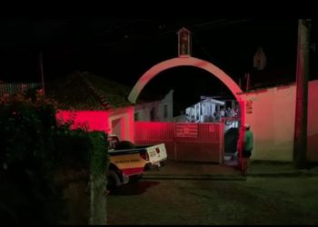 Bombeiros combatem incêndio em asilo em Cabo verde