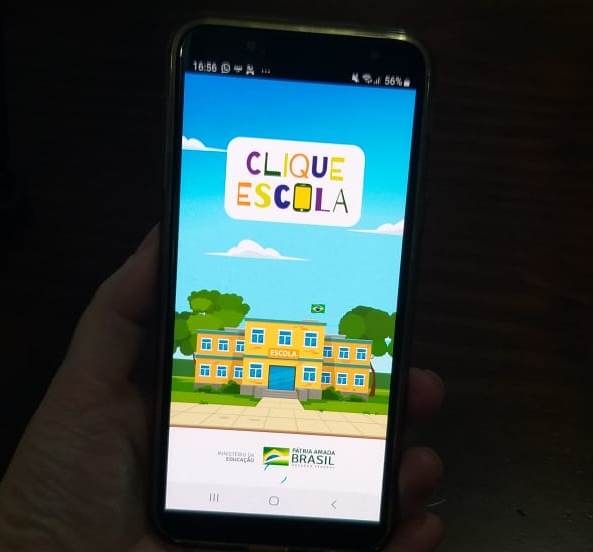 Comunidade pode acompanhar dados das unidades educacionais pelo app “Clique Escola”