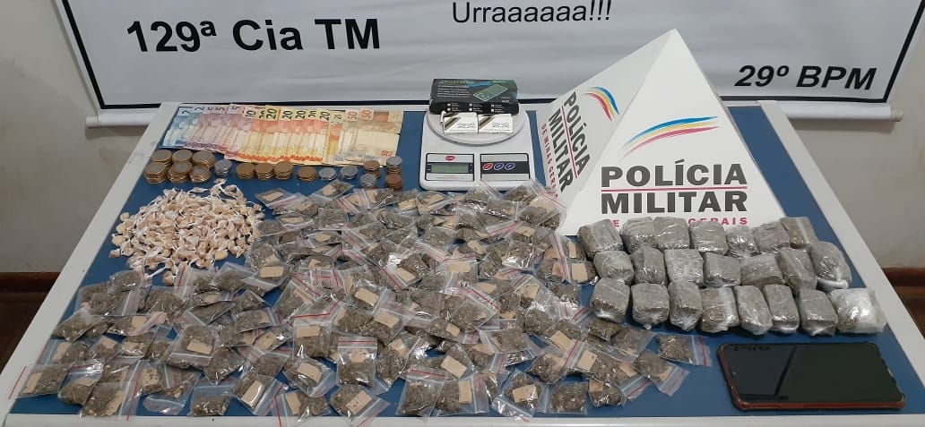 Tráfico de drogas | Homem é preso no Bairro São João em Poços de Caldas