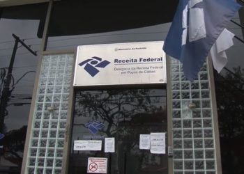 Faltando 21 dias para o final do prazo, 50% dos contribuintes não entregaram as declarações de IRPF em Poços 