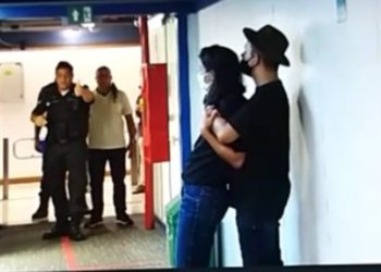 Homem invade prédio do jornalismo da Rede Globo com faca e faz jornalista refém