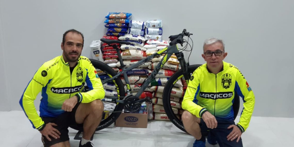 Com aluguel de bicicletas, empresa de Poços arrecada mais de 200 kg de alimentos
