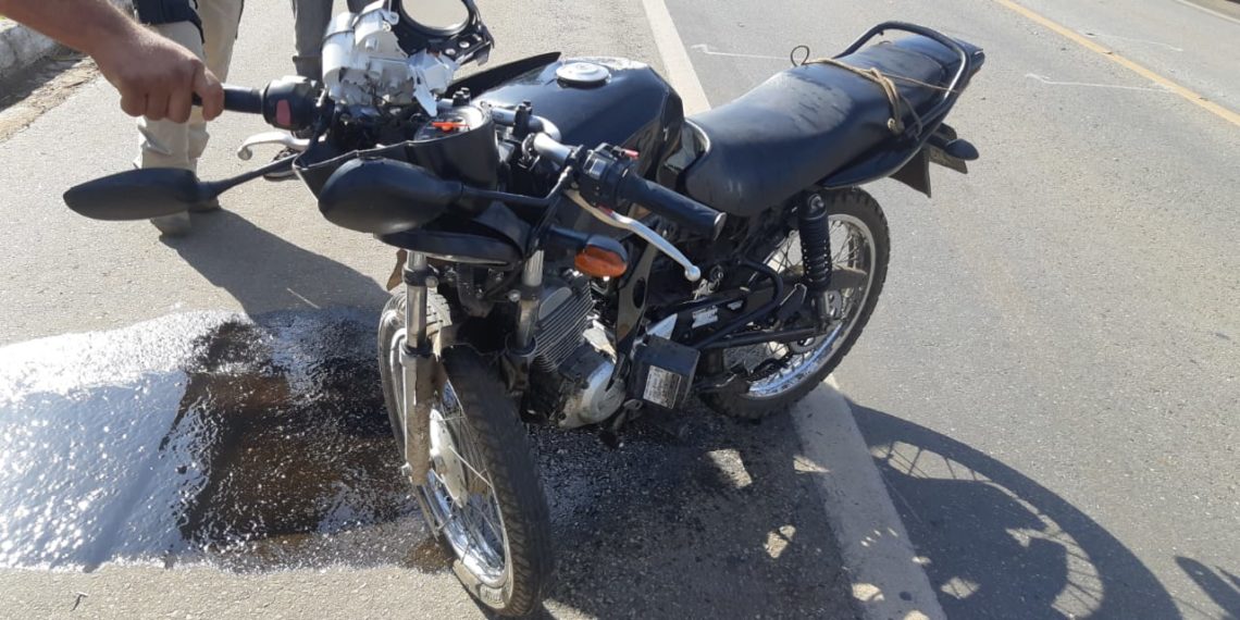 Idoso de 65 anos fica gravemente ferido após acidente na BR-459