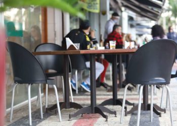 Estabelecimentos são notificados por descumprimento de medidas de prevenção à pandemia