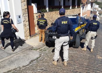 PRF e auditores fiscais combatem trabalho escravo em Machado