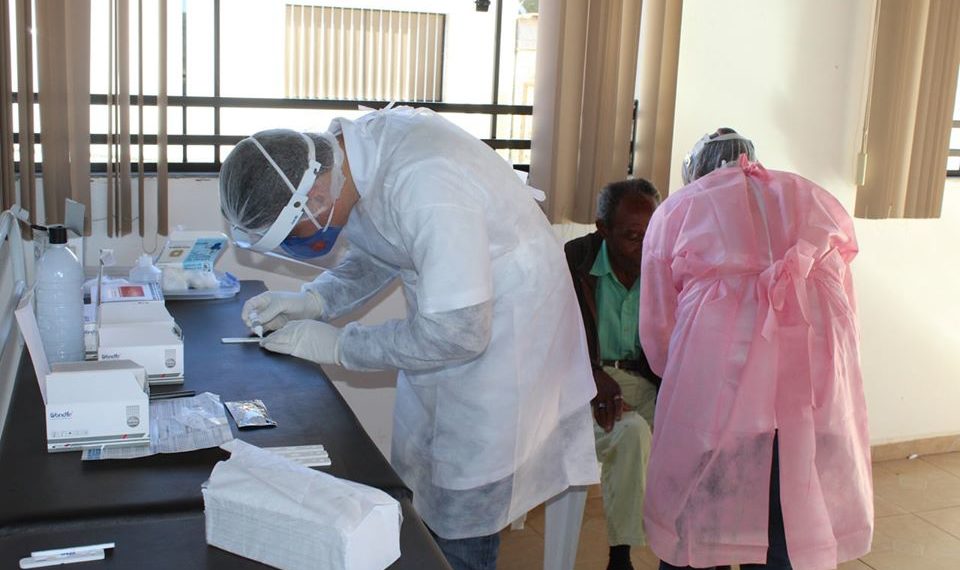 Prefeitura de Campestre aplica testes para covid-19 em internos de asilo