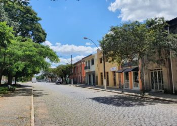 CALDAS | Novo decreto amplia horário de funcionamento de estabelecimentos