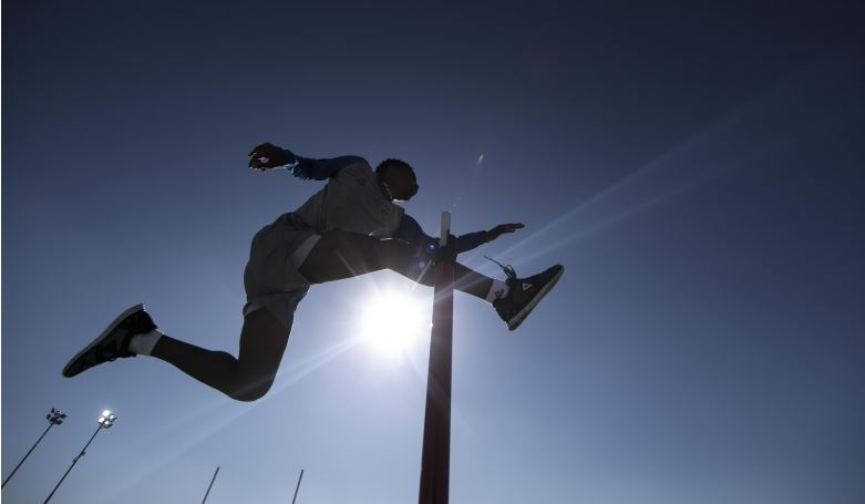 Câmara aprova auxílio de R$ 600 a atletas e profissionais do esporte