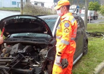 Motorista passa mal e sofre acidente na zona oeste de Poços de Caldas