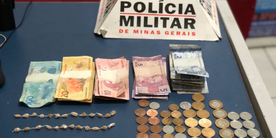 Mulher é presa por tráfico de drogas