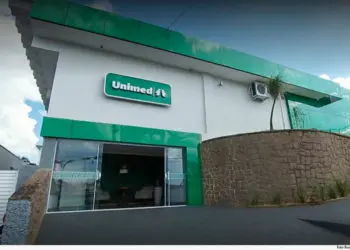 Cooperativa de saúde terá que indenizar por não cobrir tratamento