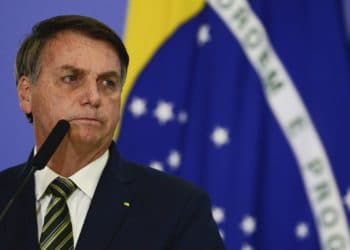 Bolsonaro testa positivo para covid -19