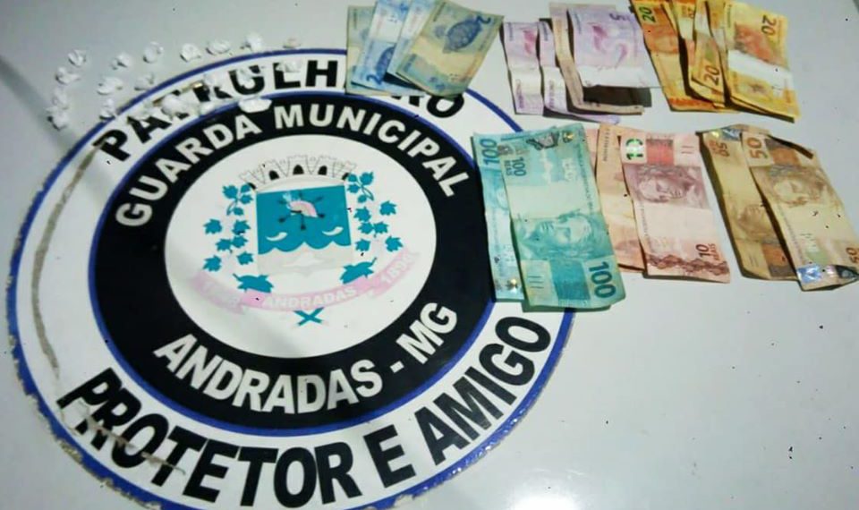 Dupla é presa por tráfico de drogas em Andradas