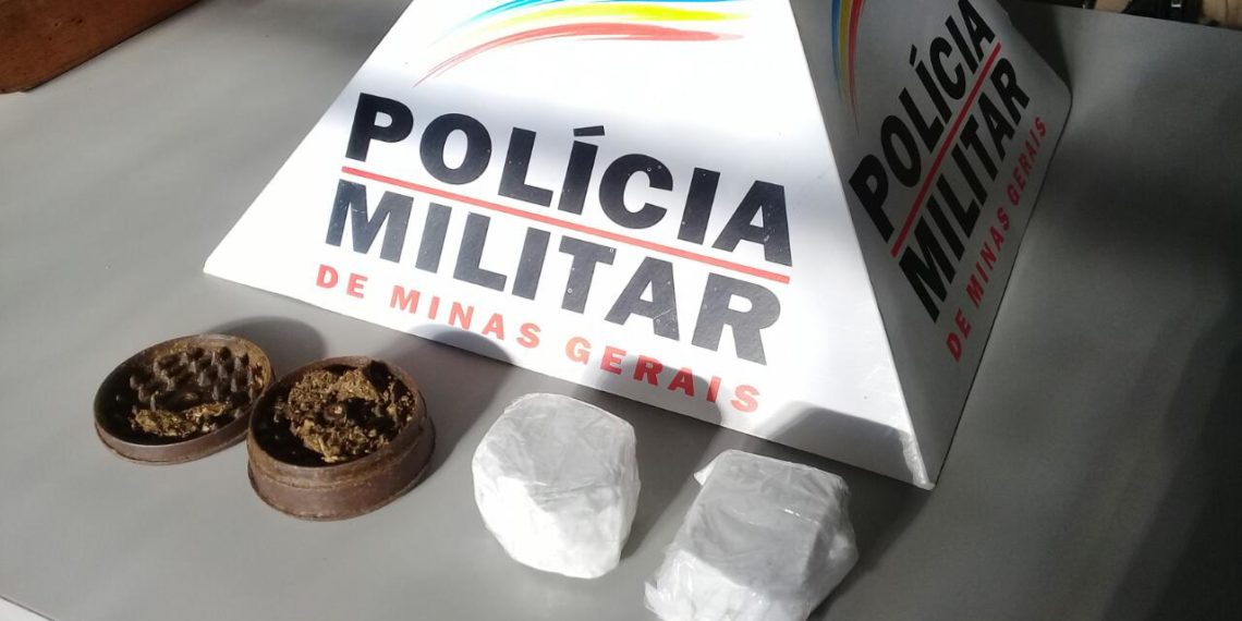 Dupla é detida por tráfico de drogas em Ibitiúra de Minas
