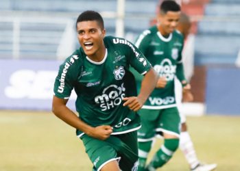Destaque da Caldense no Mineiro, atacante João Victor acerta com time português