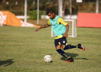 Caldense acerta retorno de Damasceno e mira acesso à Série C