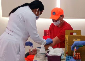 Secretaria de Saúde faz teste de Covid-19 em bombeiros de Poços de Caldas