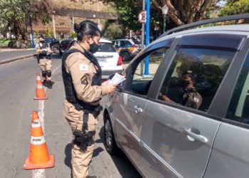 PM realiza blitz educativa sobre prevenção a violência doméstica