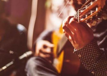 Prefeito se pronuncia sobre volta de música ao vivo em bares e restaurantes