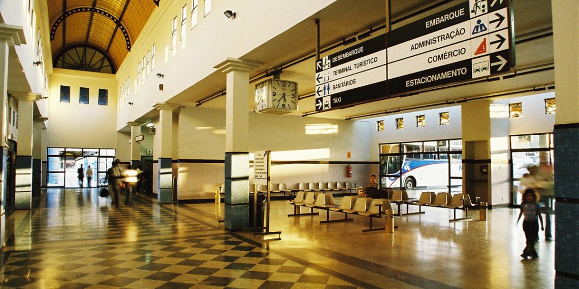 Terminal rodoviário de Poços volta a receber ônibus interestaduais