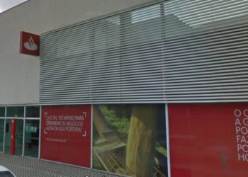 Agência bancária de Poços suspende atendimento após funcionária testar positivo para Covid-19