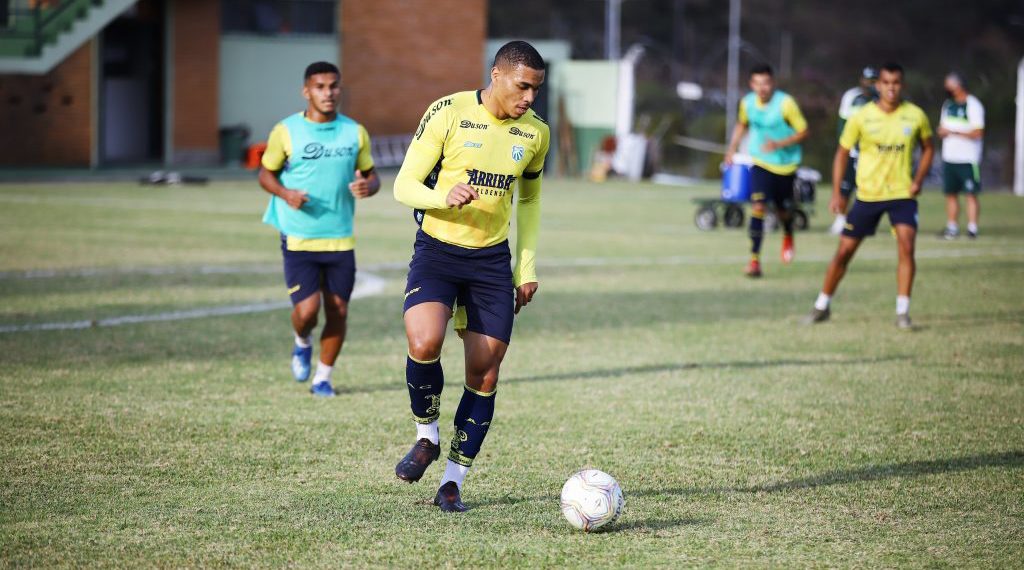 De olho na Série D, caldense segue rotina de treinos no Ninho dos Periquitos