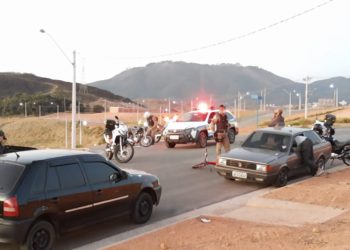 Motociclista é preso por direção perigosa