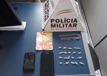 Dupla é detida por tráfico de drogas no Jardim Esperança