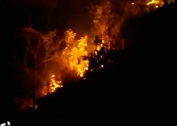 Incêndio atinge Serra de São Domingos em Poços de Caldas