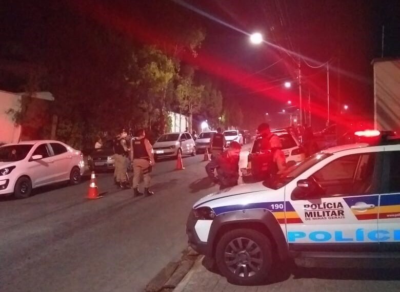 Polícia Militar realiza operação em três pontos da cidade