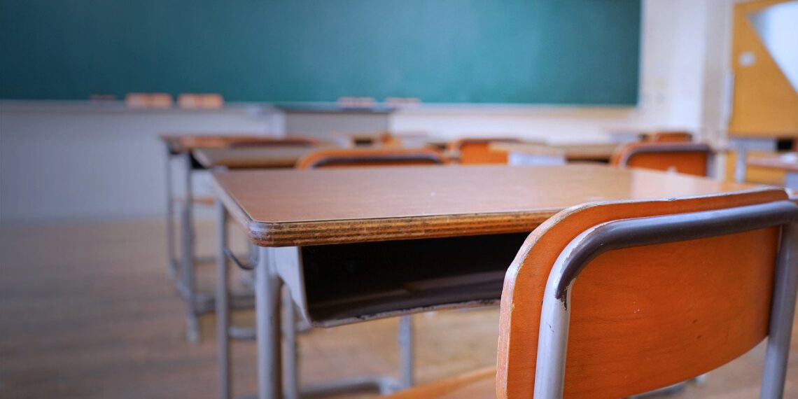 Um em cada quatro alunos pensa em largar escola após a pandemia