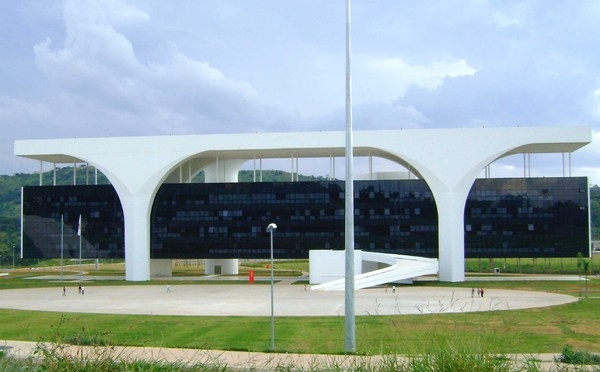 Governo de MG anuncia escala de pagamento de novembro dos servidores públicos; veja datas