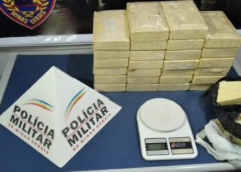 Polícia Militar apreende 26 barras de crack em Poços de Caldas