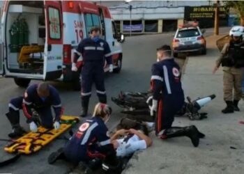 Homem fica ferido após bater em ponte durante perseguição