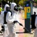 Equipe do Exército Brasileiro desinfecta Praça em Poços de Caldas